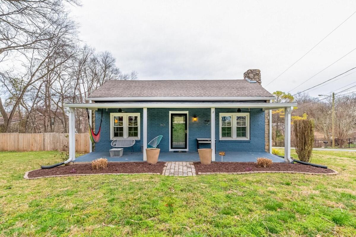 Historic East Nash Sleeps 6 Nashville